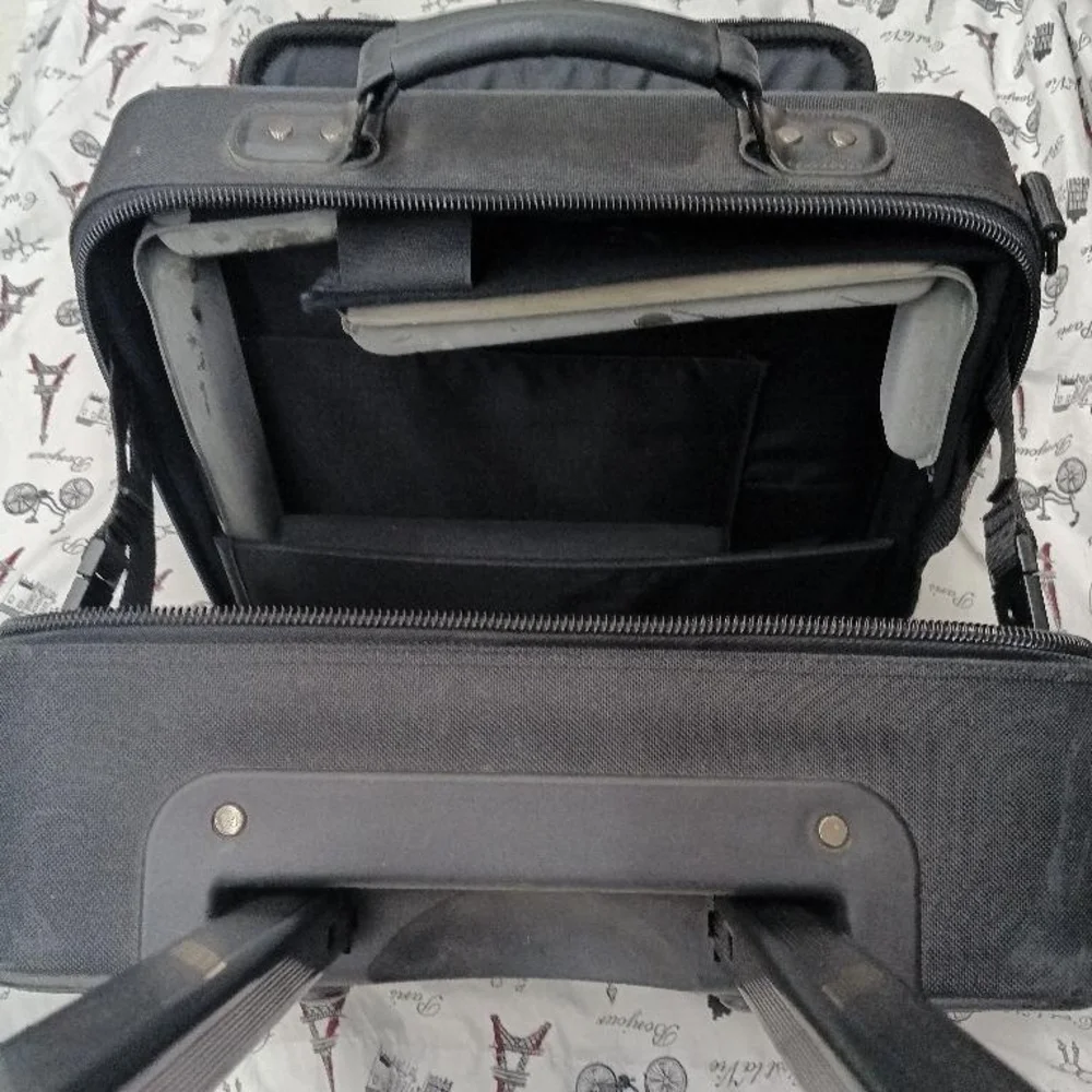 Black Men's Carry-On Brief Bag